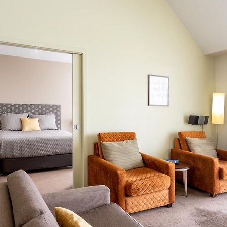 Lady Bay Resort Γουόρναμπουλ Εξωτερικό φωτογραφία