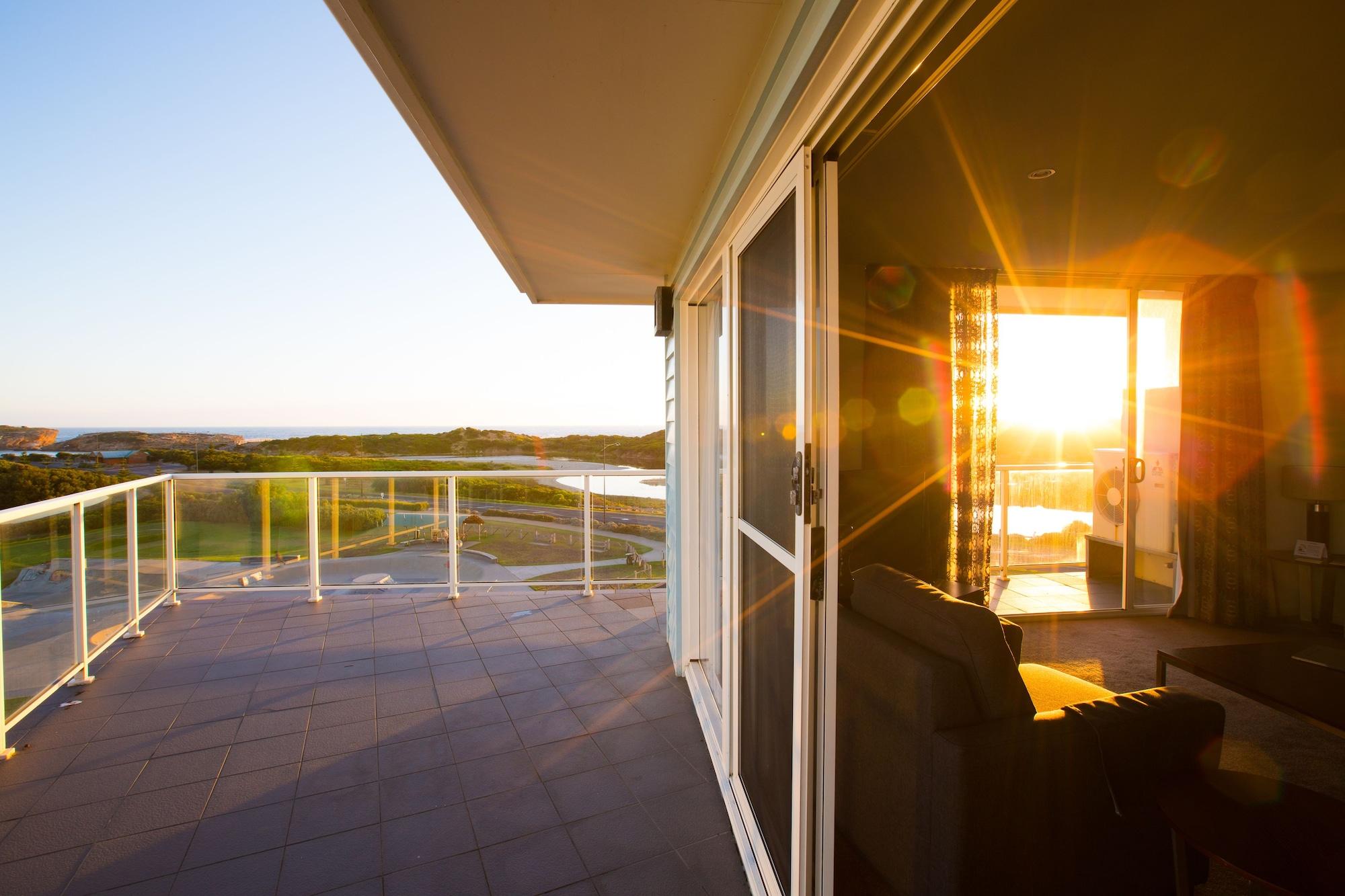 Lady Bay Resort Γουόρναμπουλ Εξωτερικό φωτογραφία