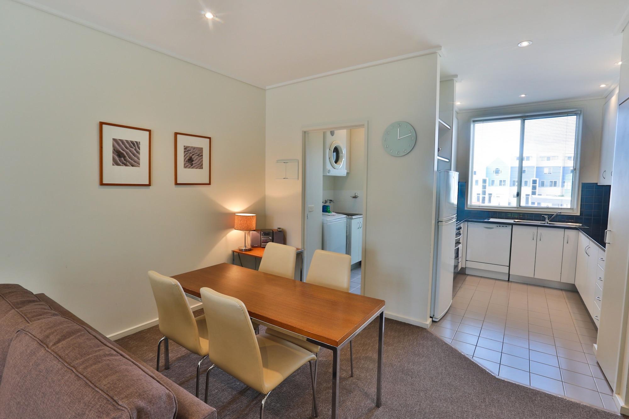Lady Bay Resort Γουόρναμπουλ Εξωτερικό φωτογραφία