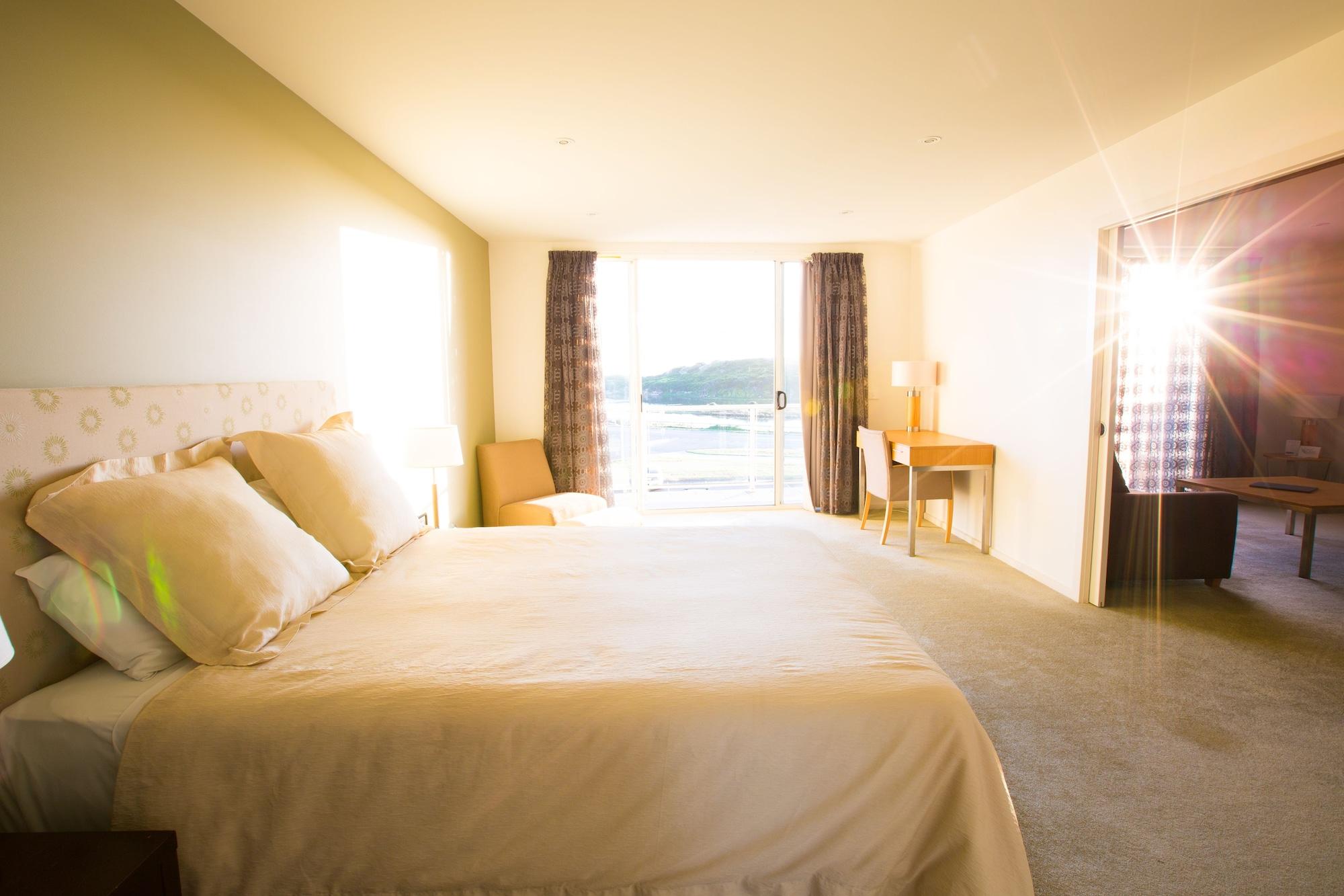 Lady Bay Resort Γουόρναμπουλ Εξωτερικό φωτογραφία